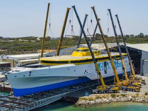 biggest yacht in australia