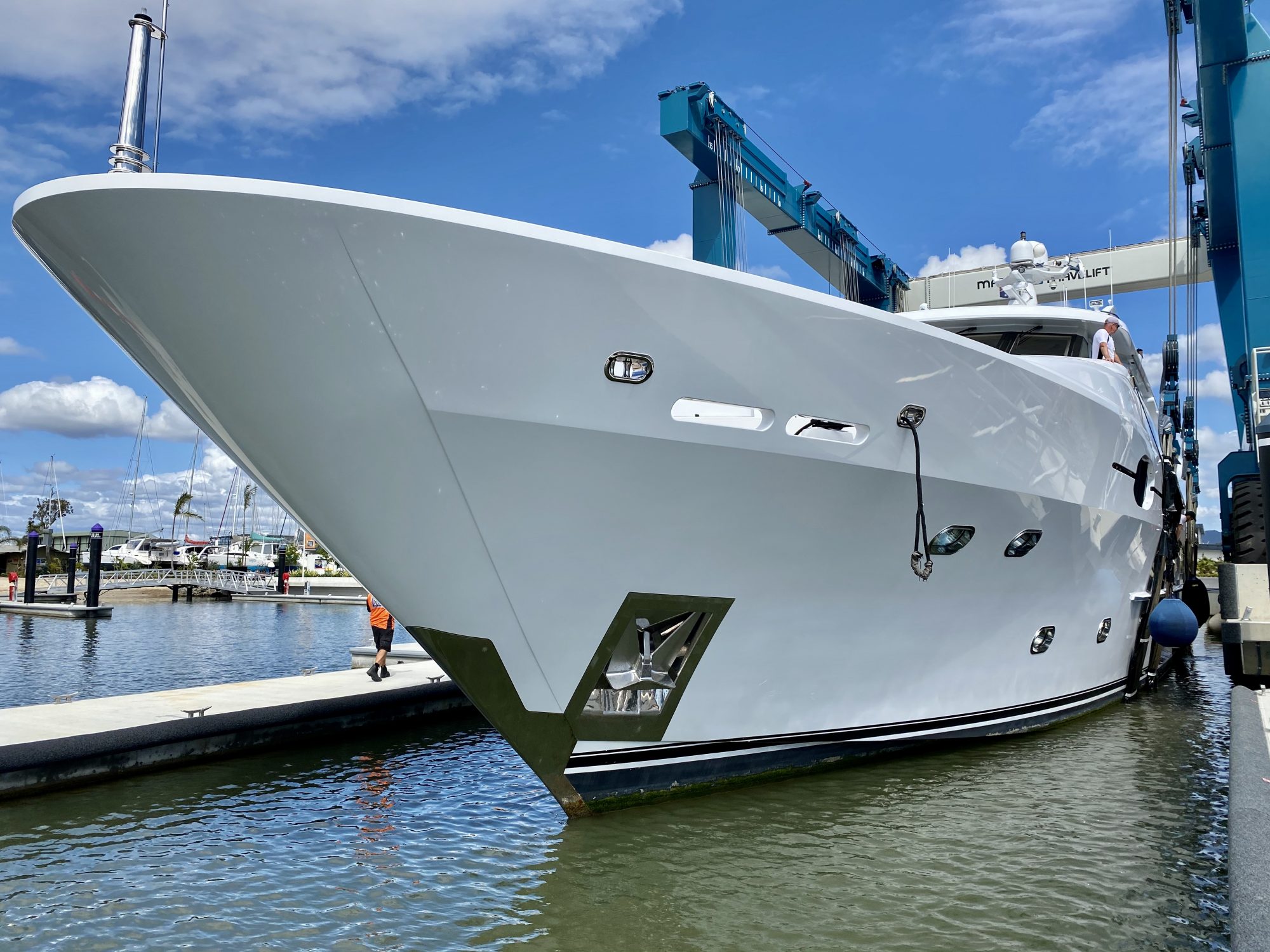 41m Sovereign Motoryacht Batavia The Boat Works 300 tonne lift