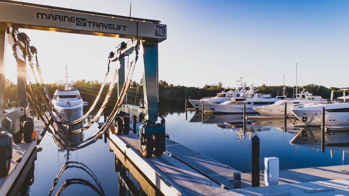 The Boat Works Superyacht Yard 42 Gulf Craft Delilse3 haul out 300t lift 1604202 web